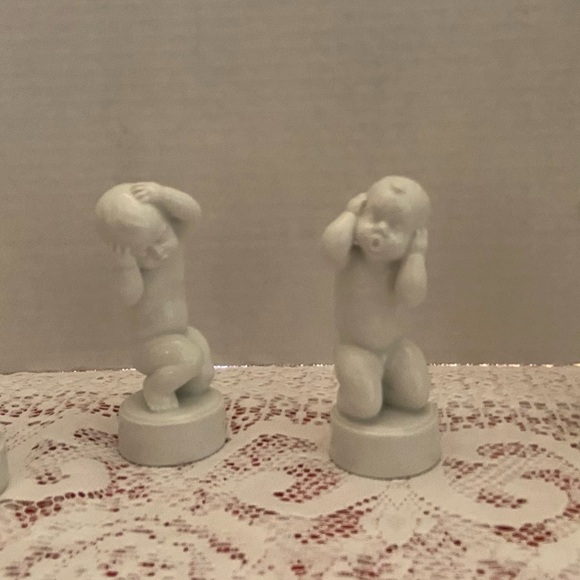 Set of 4 Vintage Bing & Grondahl Denmark Baby Aches & Pains Figurines Marked - Picture 10 of 10